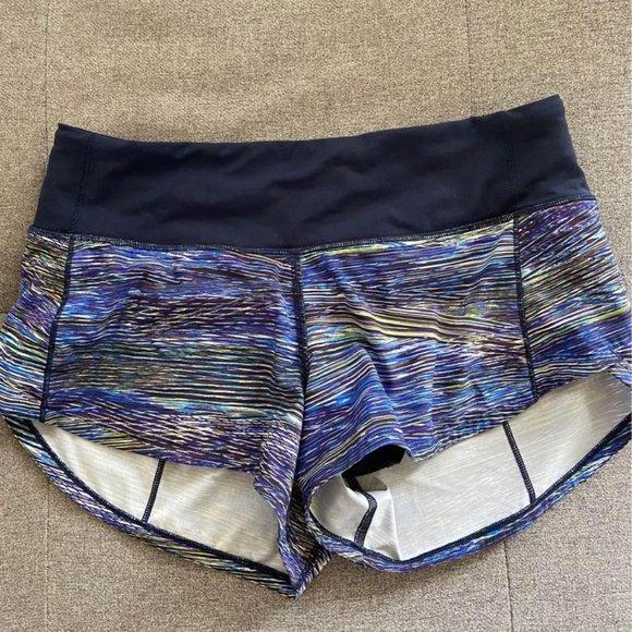 Lululemon Women's Speed Up low rise shorts SIZE 2 - Picture 1 of 6